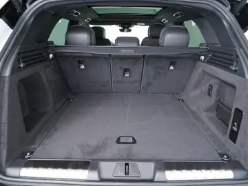 LAND ROVER Range Rover Sport  D250 SE Dynamic SE AHK Pano