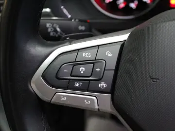 VW Tiguan 1.5 TSI DSG Move NAVI LED PDC