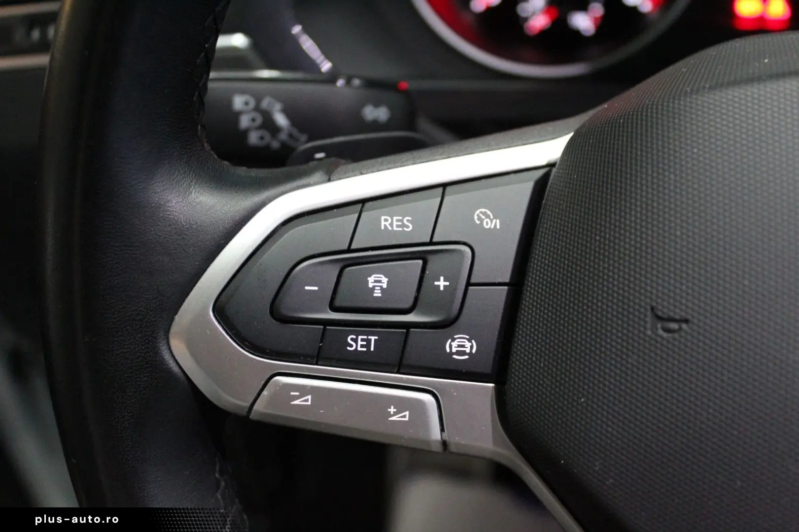 VW Tiguan 1.5 TSI DSG Move NAVI LED PDC