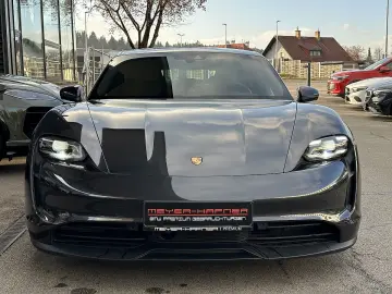 PORSCHE Taycan 4S Performance Batterie Plus   21