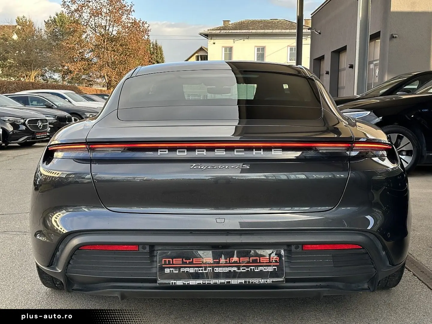 PORSCHE Taycan 4S Performance Batterie Plus   21