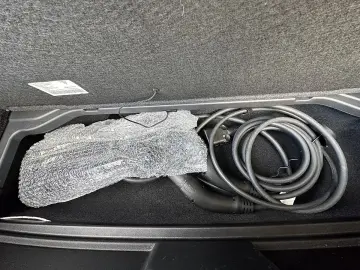 PORSCHE Taycan 4S Performance Batterie Plus   21