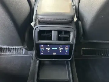 PORSCHE Taycan 4S Performance Batterie Plus   21