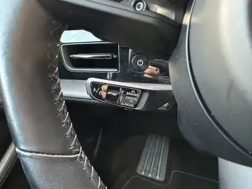 PORSCHE Taycan 4S Performance Batterie Plus   21