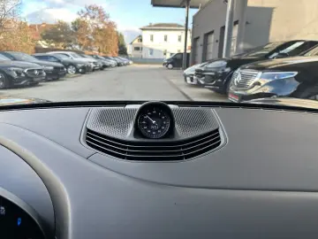 PORSCHE Taycan 4S Performance Batterie Plus   21