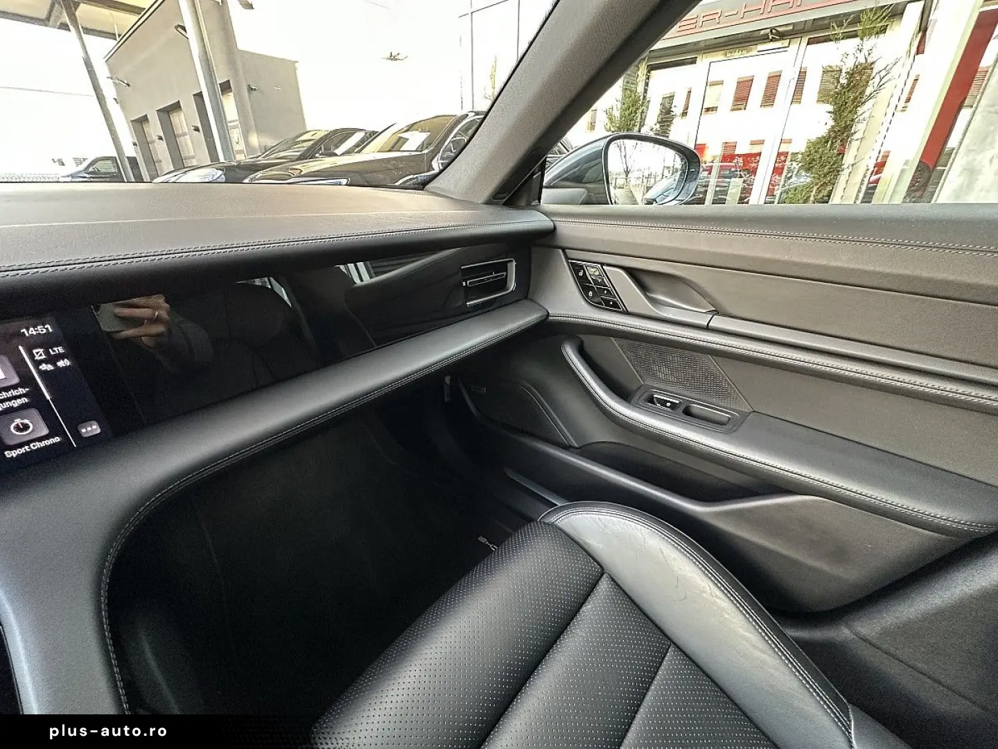 PORSCHE Taycan 4S Performance Batterie Plus   21