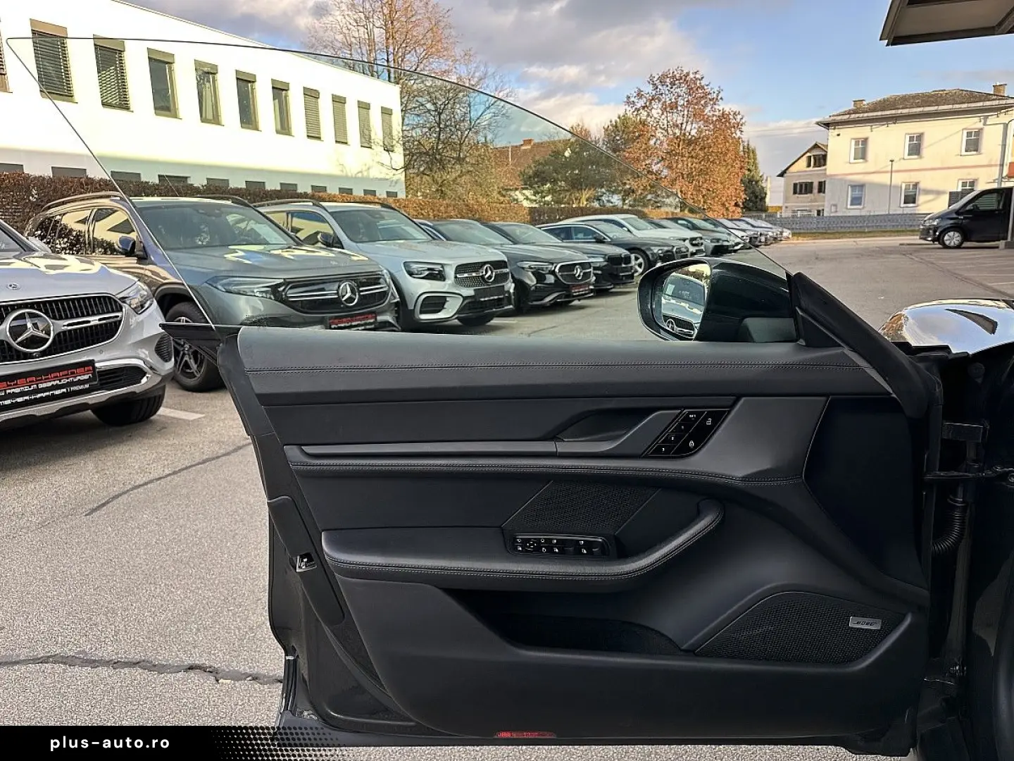 PORSCHE Taycan 4S Performance Batterie Plus   21