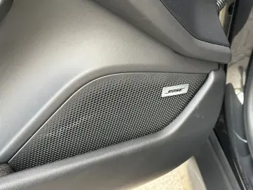 PORSCHE Taycan 4S Performance Batterie Plus   21