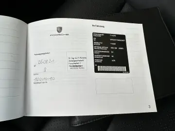 PORSCHE Taycan 4S Performance Batterie Plus   21