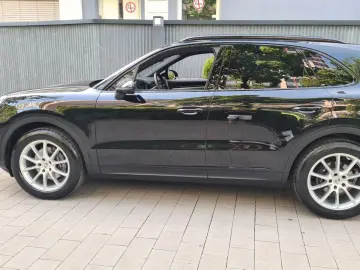 PORSCHE Cayenne S