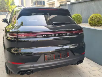 PORSCHE Cayenne S