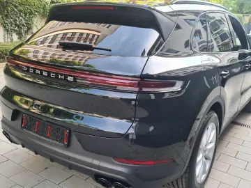 PORSCHE Cayenne S