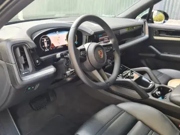 PORSCHE Cayenne S