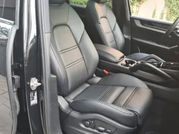 PORSCHE Cayenne S