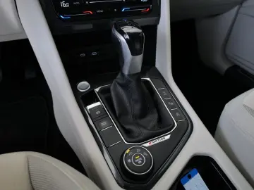 VW Tiguan Allspace 2.0TDI DSG 4MOTION Elegance Pano