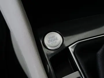 VW Tiguan Allspace 2.0TDI DSG 4MOTION Elegance Pano