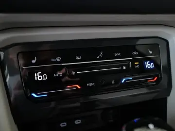 VW Tiguan Allspace 2.0TDI DSG 4MOTION Elegance Pano