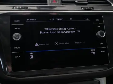 VW Tiguan Allspace 2.0TDI DSG 4MOTION Elegance Pano