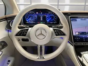 MERCEDES-BENZ EQE 500 4M ELECTRIC ART PANO KAMERA BU&hellip;
