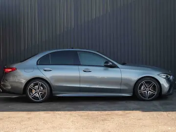 Mercedes-Benz C 300 4Matic 9G-TRONIC AMG Line