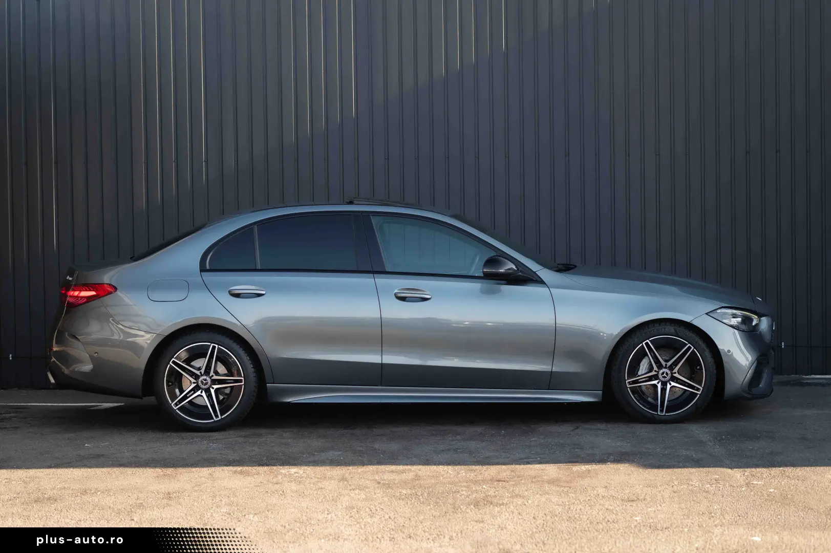 Mercedes-Benz C 300 4Matic 9G-TRONIC AMG Line