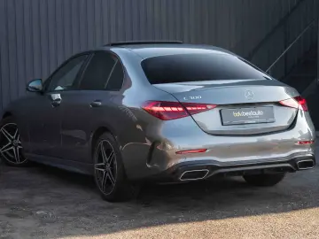 Mercedes-Benz C 300 4Matic 9G-TRONIC AMG Line