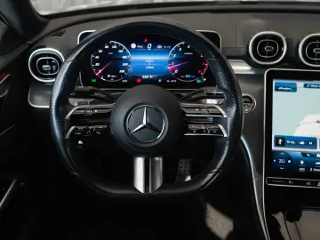 Mercedes-Benz C 300 4Matic 9G-TRONIC AMG Line