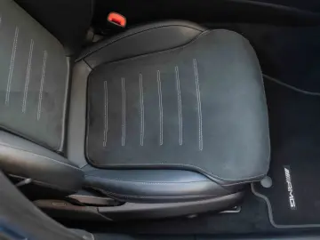 Mercedes-Benz C 300 4Matic 9G-TRONIC AMG Line