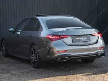 Mercedes-Benz C 300 4Matic 9G-TRONIC AMG Line