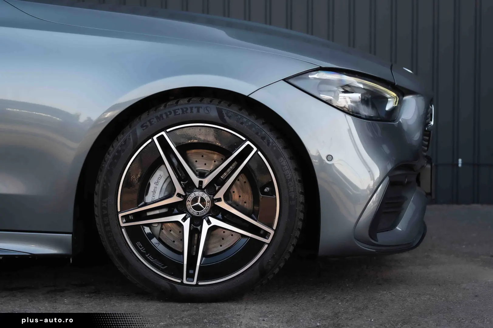 Mercedes-Benz C 300 4Matic 9G-TRONIC AMG Line