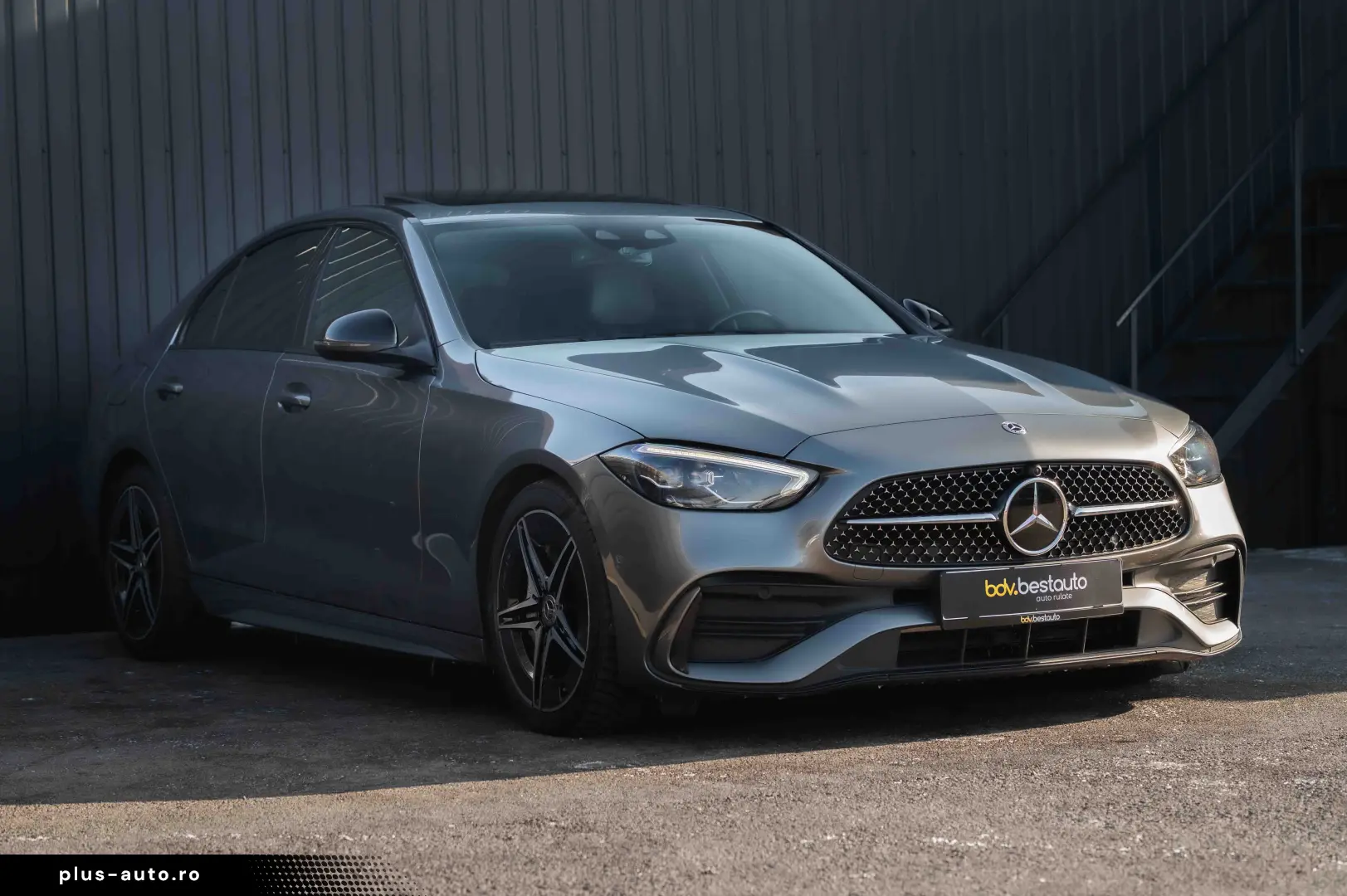 Mercedes-Benz C 300 4Matic 9G-TRONIC AMG Line