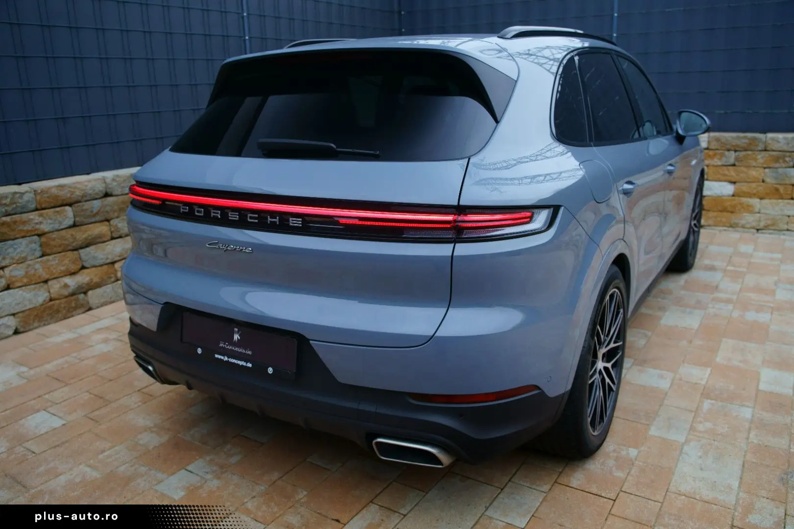 PORSCHE Cayenne E-Hybrid