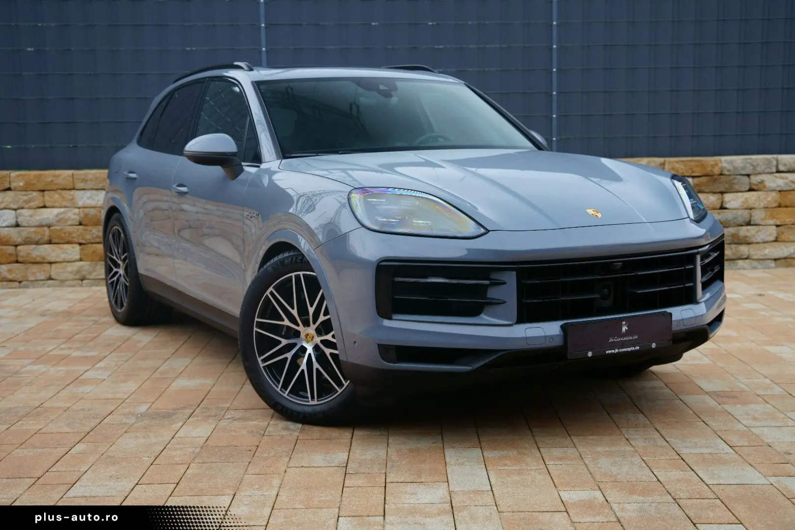 PORSCHE Cayenne E-Hybrid