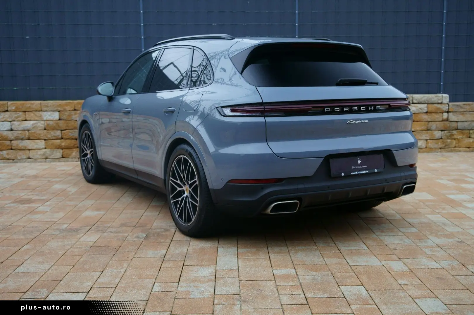 PORSCHE Cayenne E-Hybrid