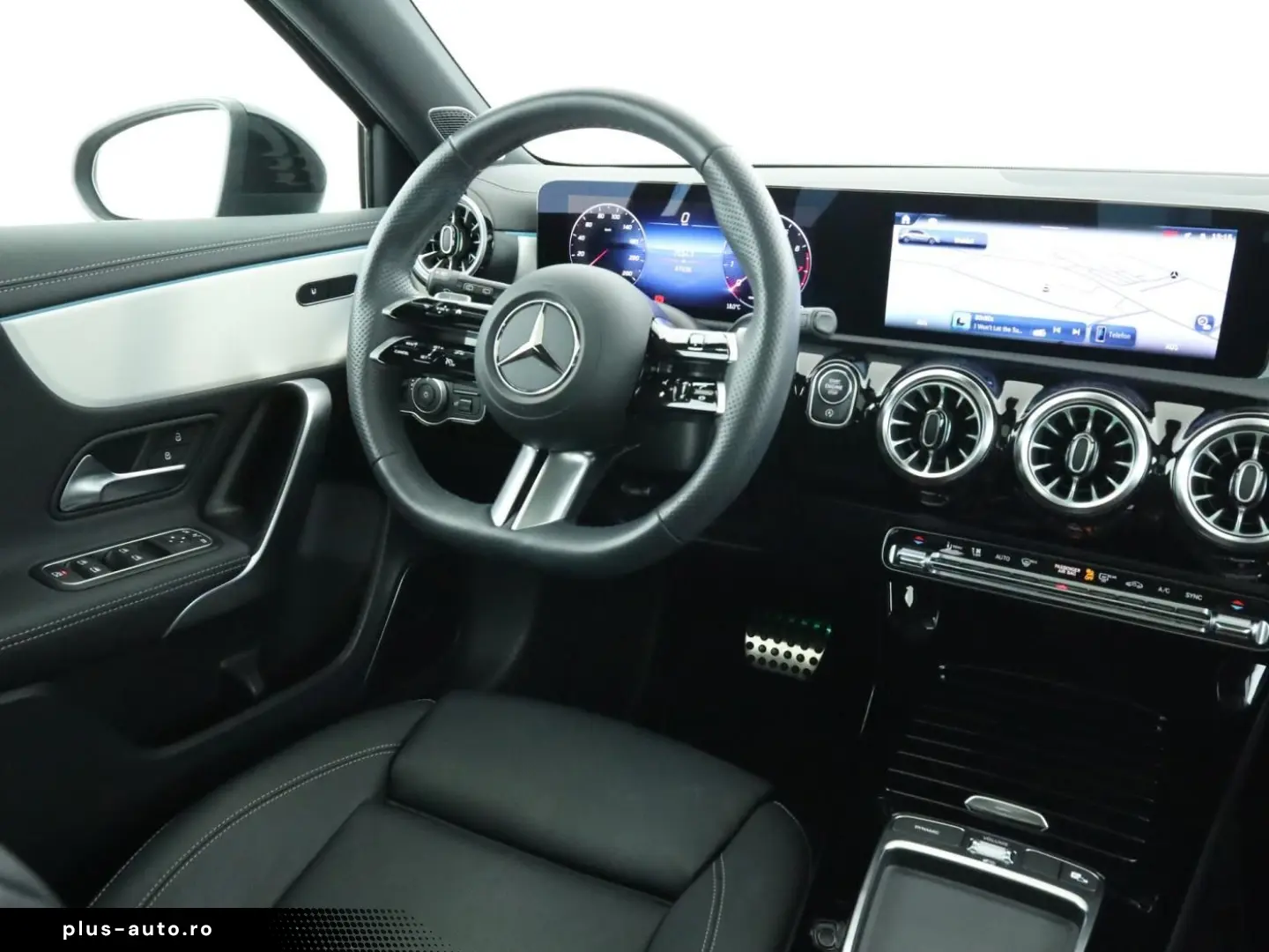 MERCEDES-BENZ A 220 4M AMG Multibeam Burmester Pano &hellip;
