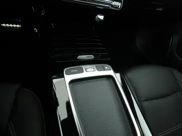 MERCEDES-BENZ A 220 4M AMG Multibeam Burmester Pano &hellip;