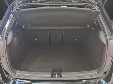 MERCEDES-BENZ A 200 AMG Totwinkel Spurhalte Keyless SHZ LED