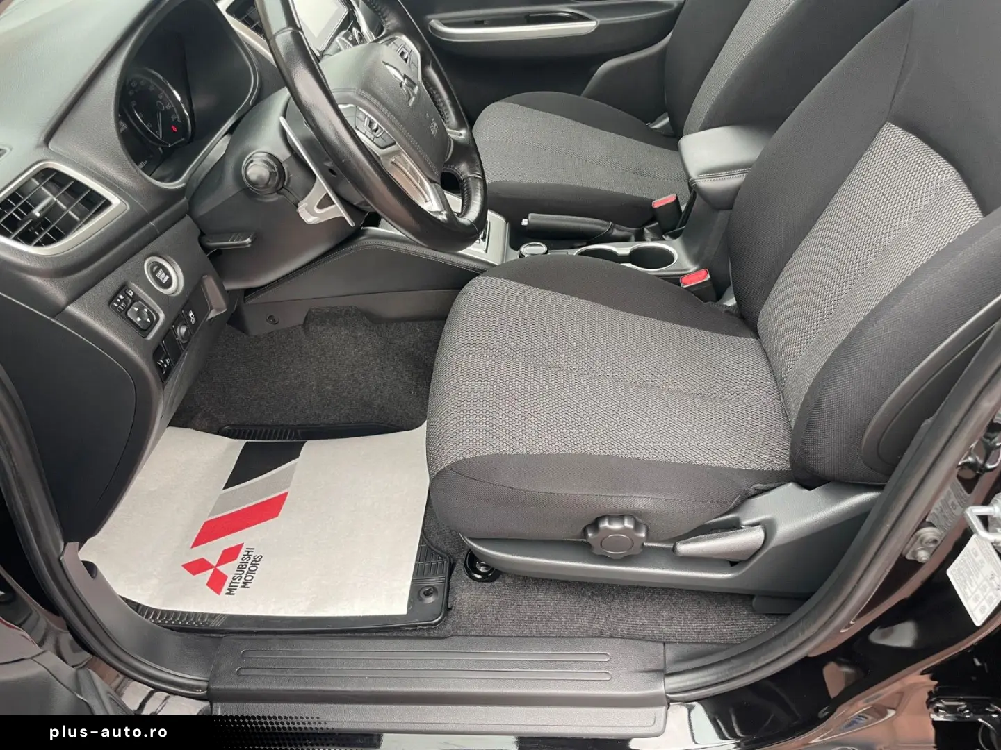 MITSUBISHI L200 Select 4WD AT Navi AHK Neue Reifen Webasto