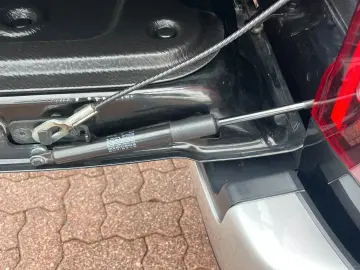 MITSUBISHI L200 Select 4WD AT Navi AHK Neue Reifen Webasto