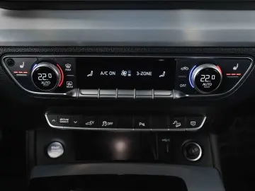 Audi Q5 50 TFSIe quattro S tronic S line