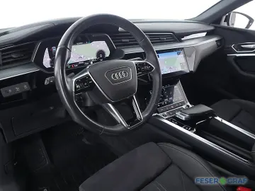 AUDI Q8 Sportback 50 e-tron
