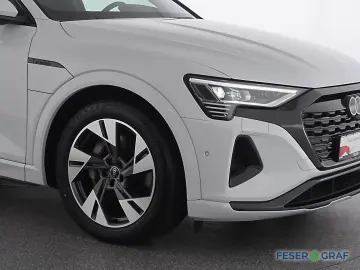 AUDI Q8 Sportback 50 e-tron