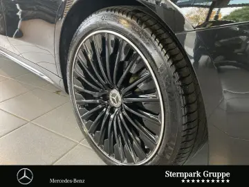 MERCEDES-BENZ E 300 deT 4M AMG Airmatic Pano AHK Dis&hellip;