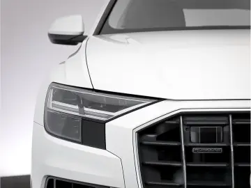 AUDI Q8 TFSI e