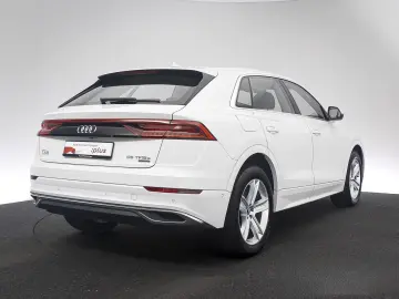 AUDI Q8 TFSI e