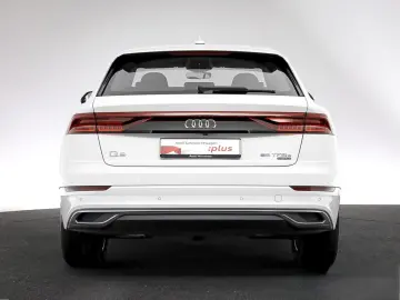 AUDI Q8 TFSI e