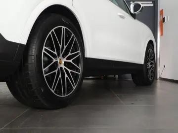 PORSCHE Cayenne 4.0 V8 S Tiptronic