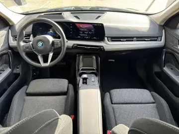BMW iX2 eDrive20