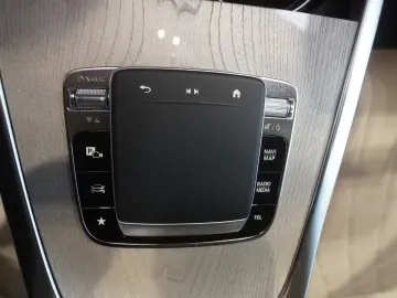 Mercedes-Benz G 63 AMG  DESIGNO STAHZ GLASDACH