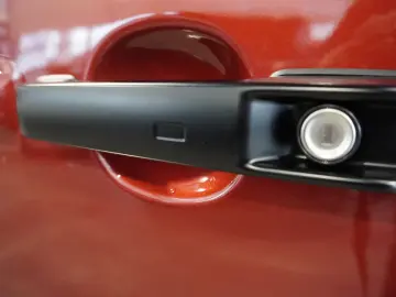 Mercedes-Benz G 63 AMG  DESIGNO STAHZ GLASDACH